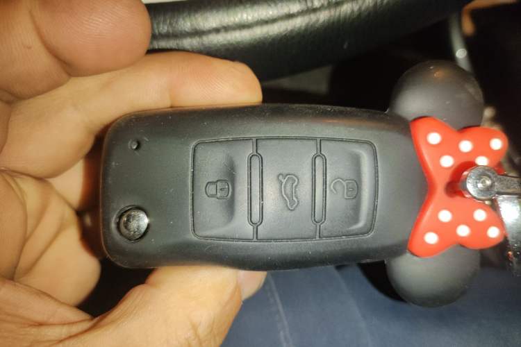 Used Volkswagen Beetle 2015 180TSI model Vehicle Key