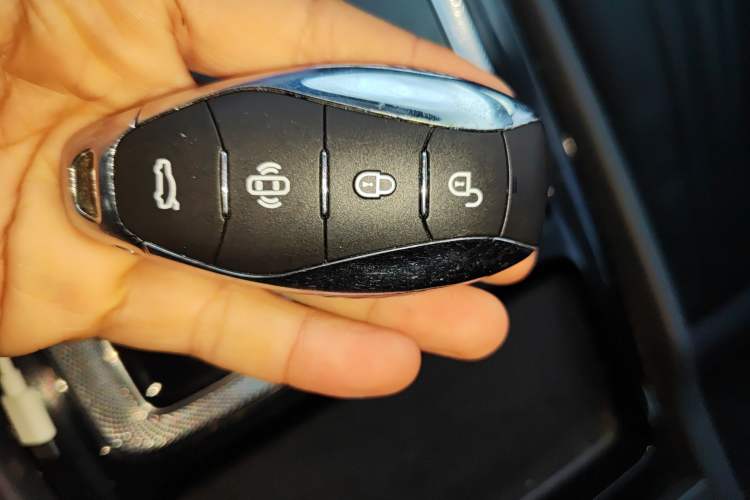 Used Hongqi H5 2023 1.5T DCT Smart Connect Flagship Edition
