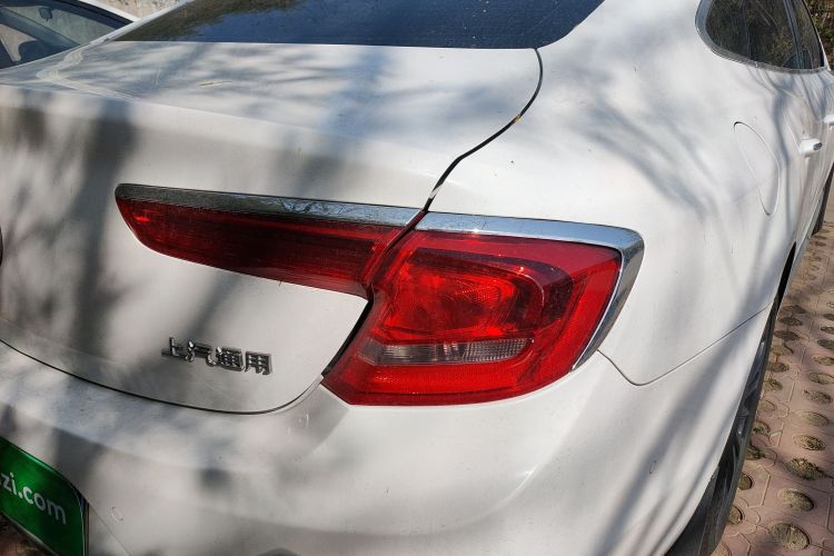 Used Buick LaCrosse 2018 28T Elite Edition Right Rear Taillight