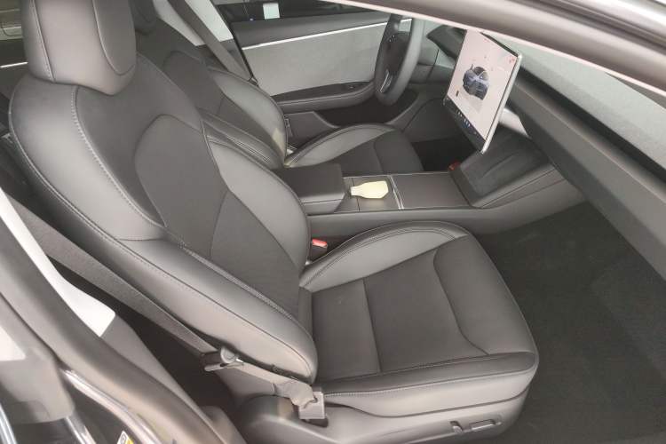 Used Tesla Model 3 2025 Rear-Wheel-Drive Version