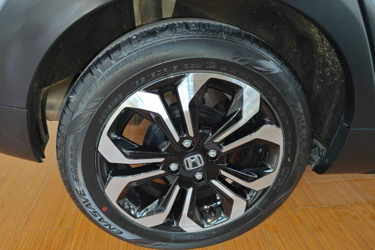 Used Honda LIFE 2021 1.5L CVT CRO-SS Fun Edition
