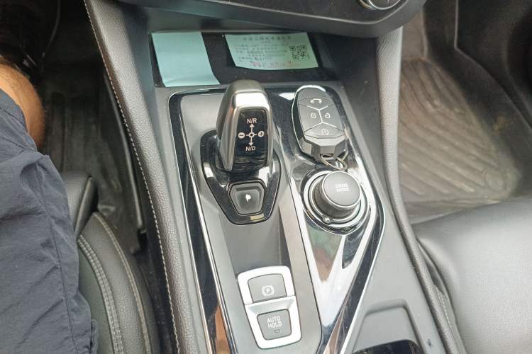 Used Lynk & Co 03 2021 1.5TD DCT JingPlus Gear Lever