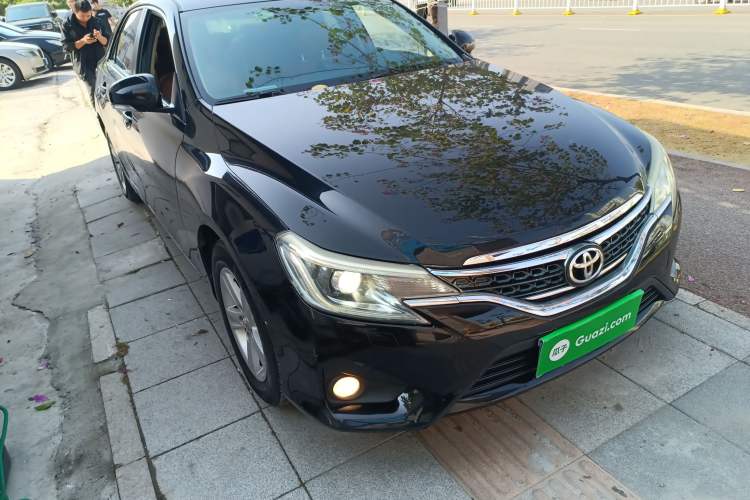 Used Toyota Reiz 2013 2.5S Elite Edition Front Right 45 Deg