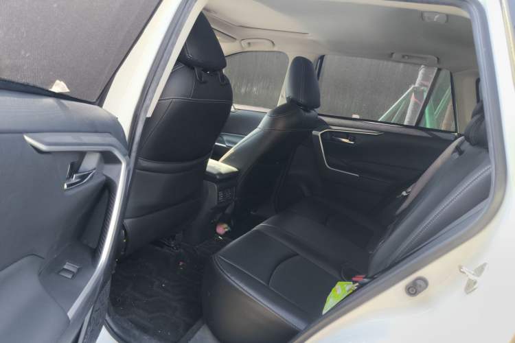 Used Toyota RAV4 2020 2.0L CVT 4x4 Trend Edition Left Rear Seat