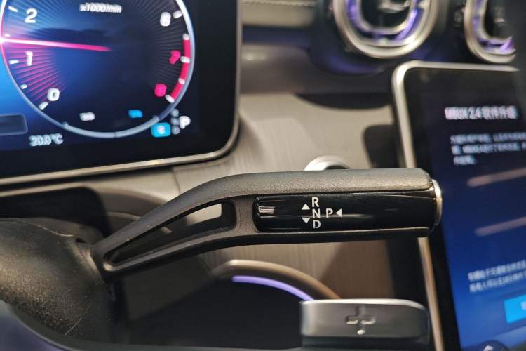 Used Mercedes-Benz C-Class 2023 C 260 L Bright Night Sports Edition Gear Lever