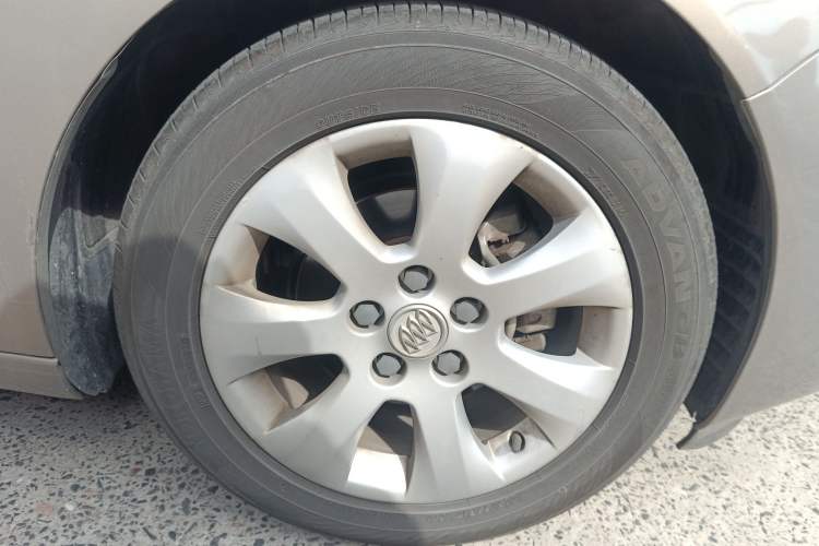 Used Buick Regal 2015 2.0L Leading Fashion Edition
