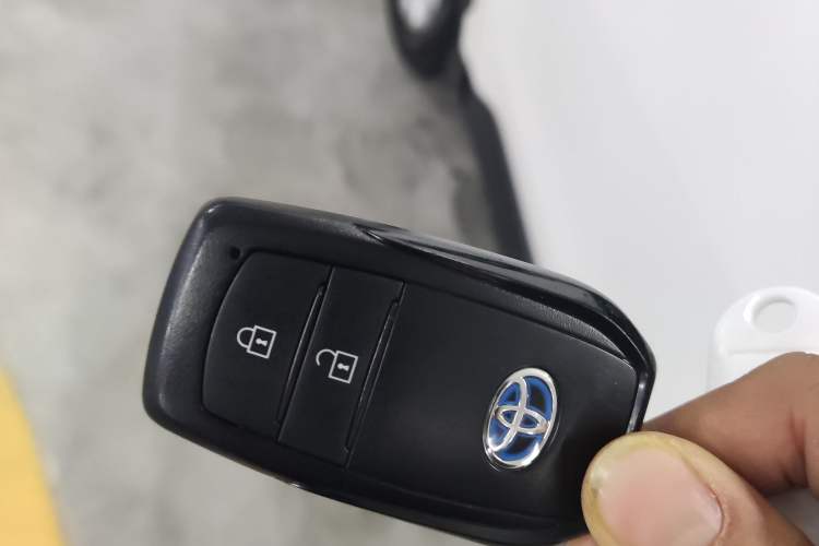 Used Toyota Corolla Cross 2023 Dual-Motor 2.0L Pioneer Edition Vehicle Key
