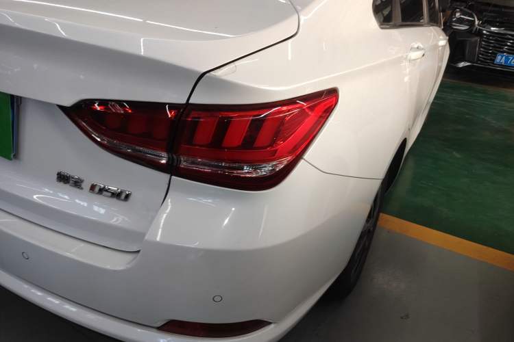 Used BAIC Senova D50 2018 1.5L CVT Luxury Intelligent Drive Edition Exterior 3