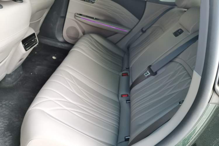 Used Geely Galaxy 8 2025 130km EM-P Starship Edition