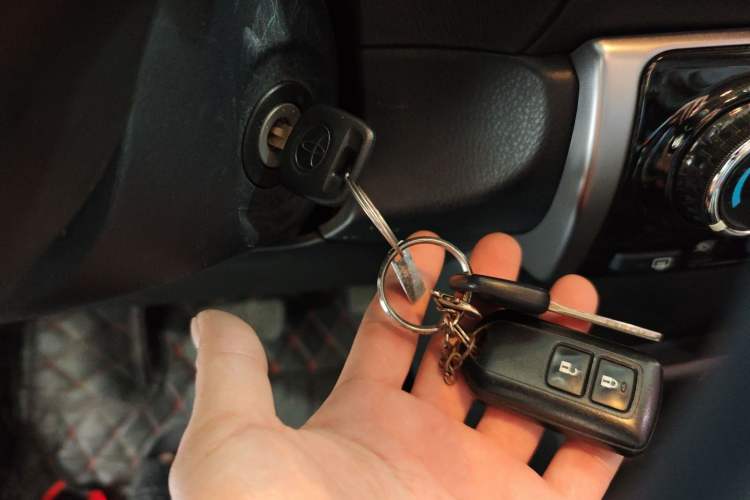 Used Toyota YARiS L Zhi Xuan 2020 X-Trail X 1.5L CVT Leading Edition
