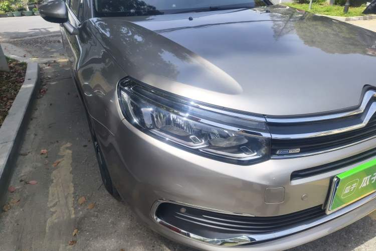 Used Citroen C5 2017 350THP Automatic Luxury Model Right Front Headlight