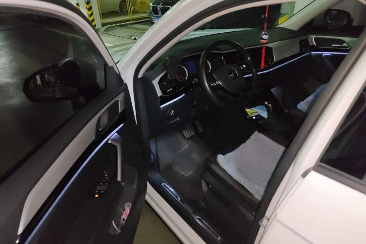 Used Volkswagen Tayron 2020 330TSI Two-Wheel Drive Luxury Smart Connectivity Version