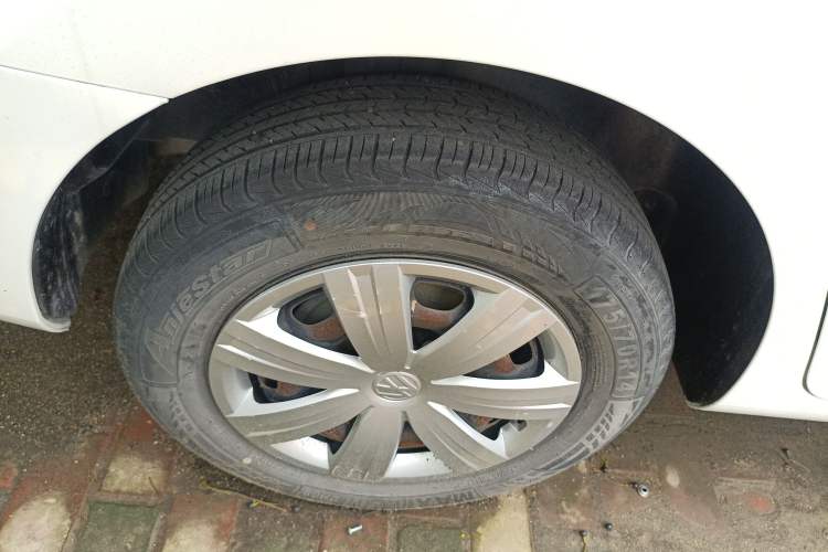 Used Volkswagen Jetta 2015 Value Edition 1.6L Automatic Fashion Version
