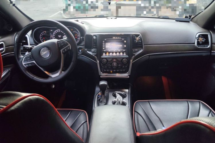 Used Jeep Grand Cherokee 2017 3.6L Luxury Navigation Edition
