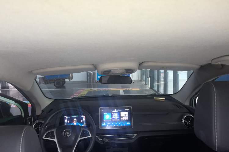 Used BYD Yuan New Energy 2019 EV535 Smart Connect Trendsetting Model Headliner