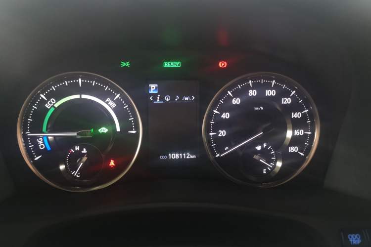 Used Toyota Vellfire 2023 Crown Dual-Engine 2.5L HV Ultimate Edition
