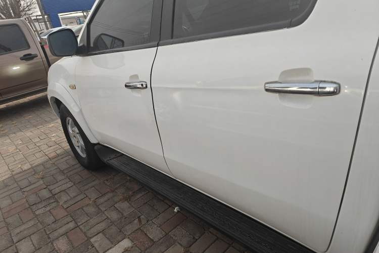 Used JMC Yuhu 7 2016 2.4T Four-Wheel Drive Ultra-Luxury Edition JX4D24
