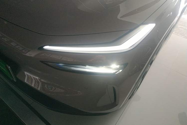 Used ONVO L60 2024 60 kWh Rear-Drive Version
