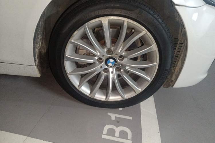 Used BMW 5 Series 2014 525Li Luxury Design Package
