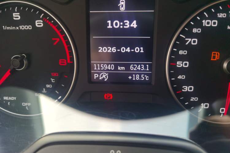 Used Audi A3 2018 30th Anniversary Edition Limousine 35 TFSI Style Model Odometer Close Up