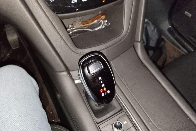 Used Cadillac XT6 2022 2.0T Six-Seater Four-Wheel Drive Luxury Version
