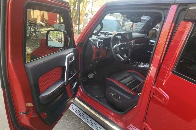 Used BAIC Off-Road BJ40 2019 2.0T Automatic Four-Wheel Drive Urban Hunter Edition Flagship Model China V Emission Standard Driver Seat