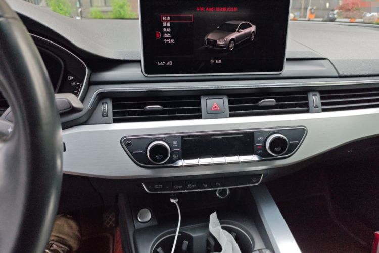 Used Audi A4L 2019 40 TFSI Fashion Edition China VI Emission Standard