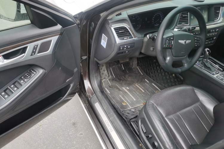 Used Hyundai Genesis 2015 3.0GDi Four-Wheel Drive Luxury Edition
