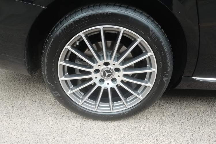 Used Mercedes-Benz E-Class 2023 E 260 L
