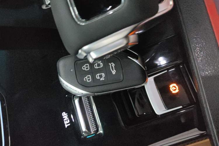 Used FORTHING Xinghai V9 2026 Model, More Enjoyment Series, 200km Luxury Edition