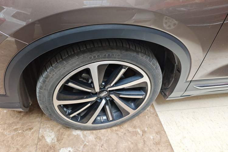 Used Bestune T77 2019 230 TID Automatic Prestige Version China V