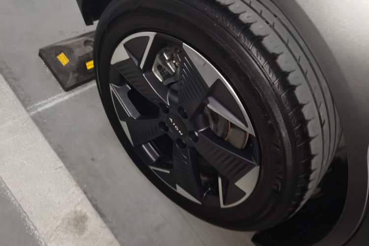 Used AION Y 2022 70 Intelligent Edition Lithium Iron Phosphate
