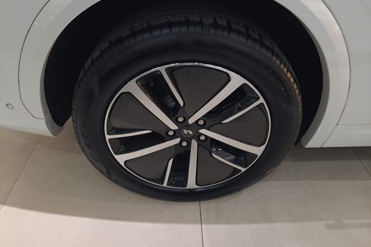 Used Li Auto L7 2024 Pro Model
