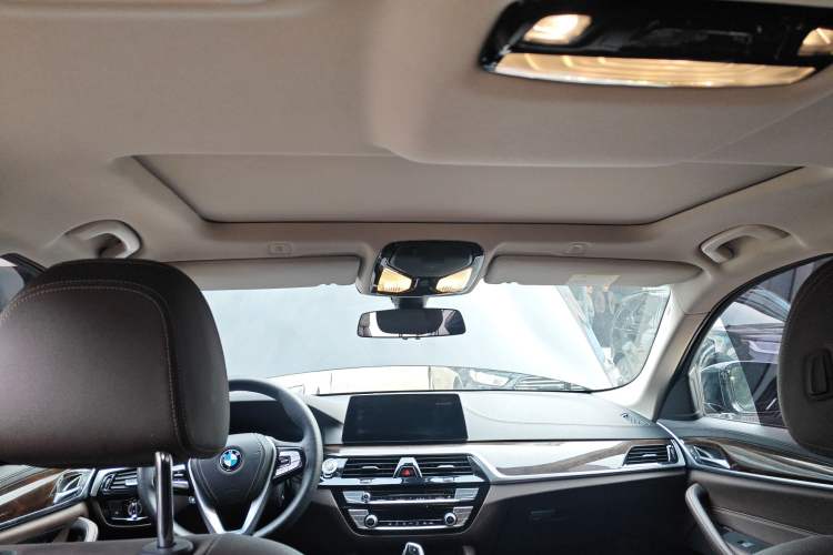 Used BMW 5 Series 2019 Facelifted 525Li Luxury Package