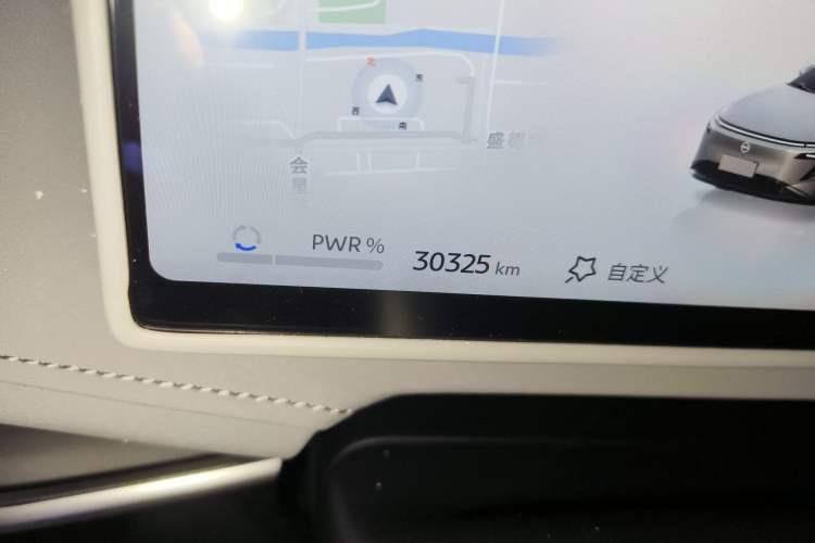 Used Nissan N7 2025 625 Pro Odometer Close Up