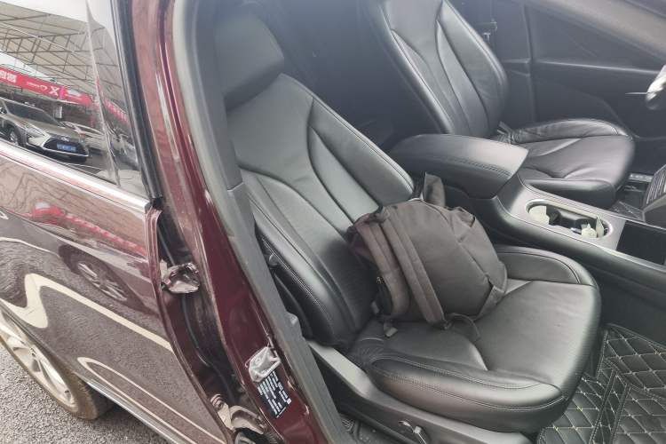 Used Lincoln MKC 2019 2.0T Two-Wheel Drive Zunya Version China VI Standard
