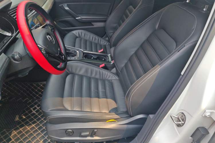 Used Volkswagen Lamando 2018 280TSI DSG Luxury Edition Left Front Seat