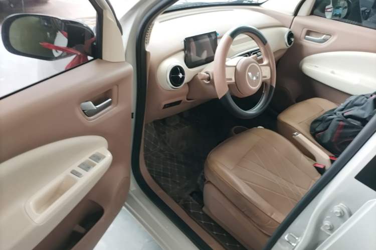 Used Wuling Hongguang MINIEV 2025 Four-Door Version Premium Edition
