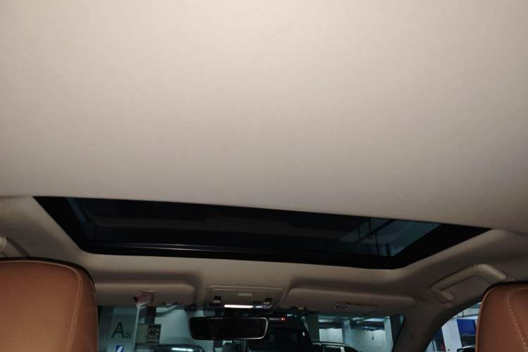 Used Lexus ES 2015 250 Elegant Edition Headliner