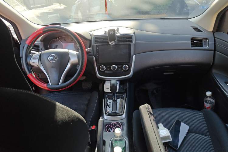 Used Nissan Tiida 2016 1.6L CVT Cool Dynamic Edition