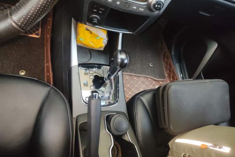 Used SsangYong Korando 2014 2.0L Gasoline 4x4 Automatic Luxury Navigation Edition