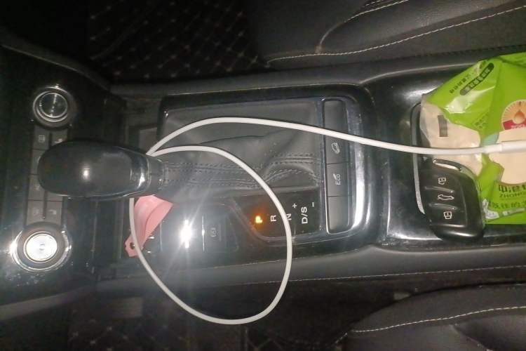 Used Roewe RX3 2020 1.6L CVT 4G Connected Ultra-Cool Flagship Edition
