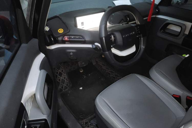 Used Baojun KiWi EV 2021 Artist Model Lithium Iron Phosphate Driver Seat