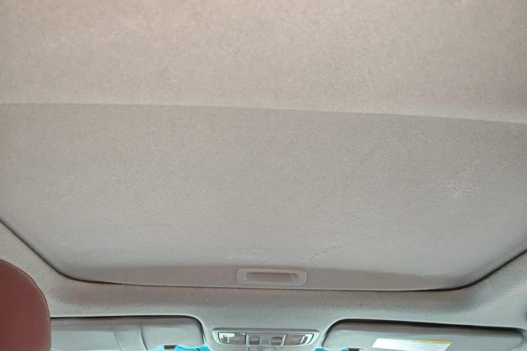 Used Honda Crider 2013 1.8L automatic luxury edition
