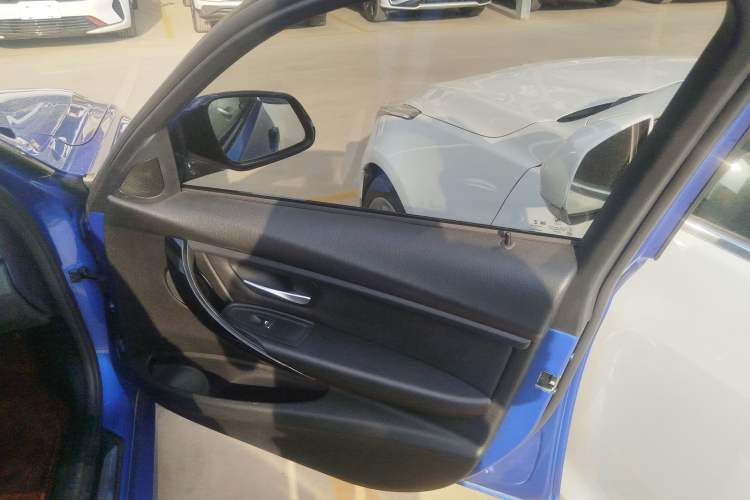 Used BMW 3 Series 2018 320Li Leading Model M Sport Package