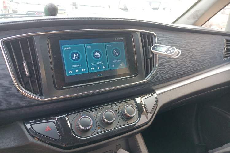 Used FORTHING Lingzhi 2023 M5L 1.6L Comfort Edition 7-Seater
