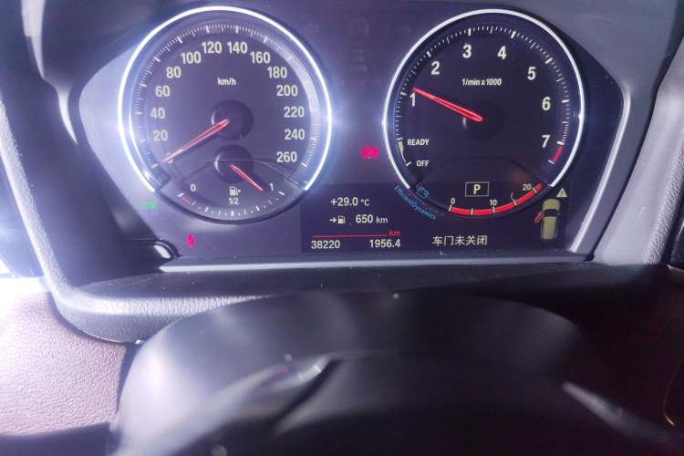 Used BMW X1 2021 sDrive20Li Fashion Model Odometer Close Up