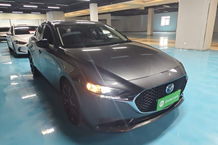 Used Mazda 3 Axela 2022 2.0L Automatic Premium Black Obsidian Edition
