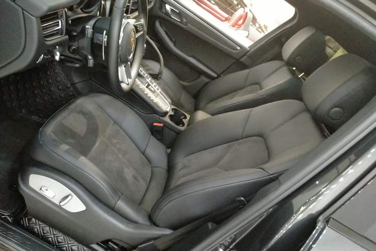 Used Porsche Macan 2021 Macan 2.0T
