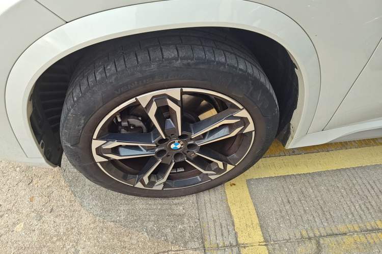 Used BMW X1 2023 sDrive25Li M Sport Package Left Front Wheel Hub